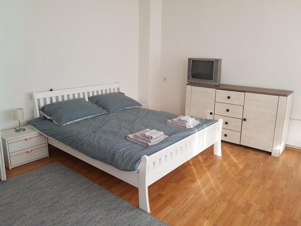 Sara Apartment Banja Luka Ngoại thất bức ảnh